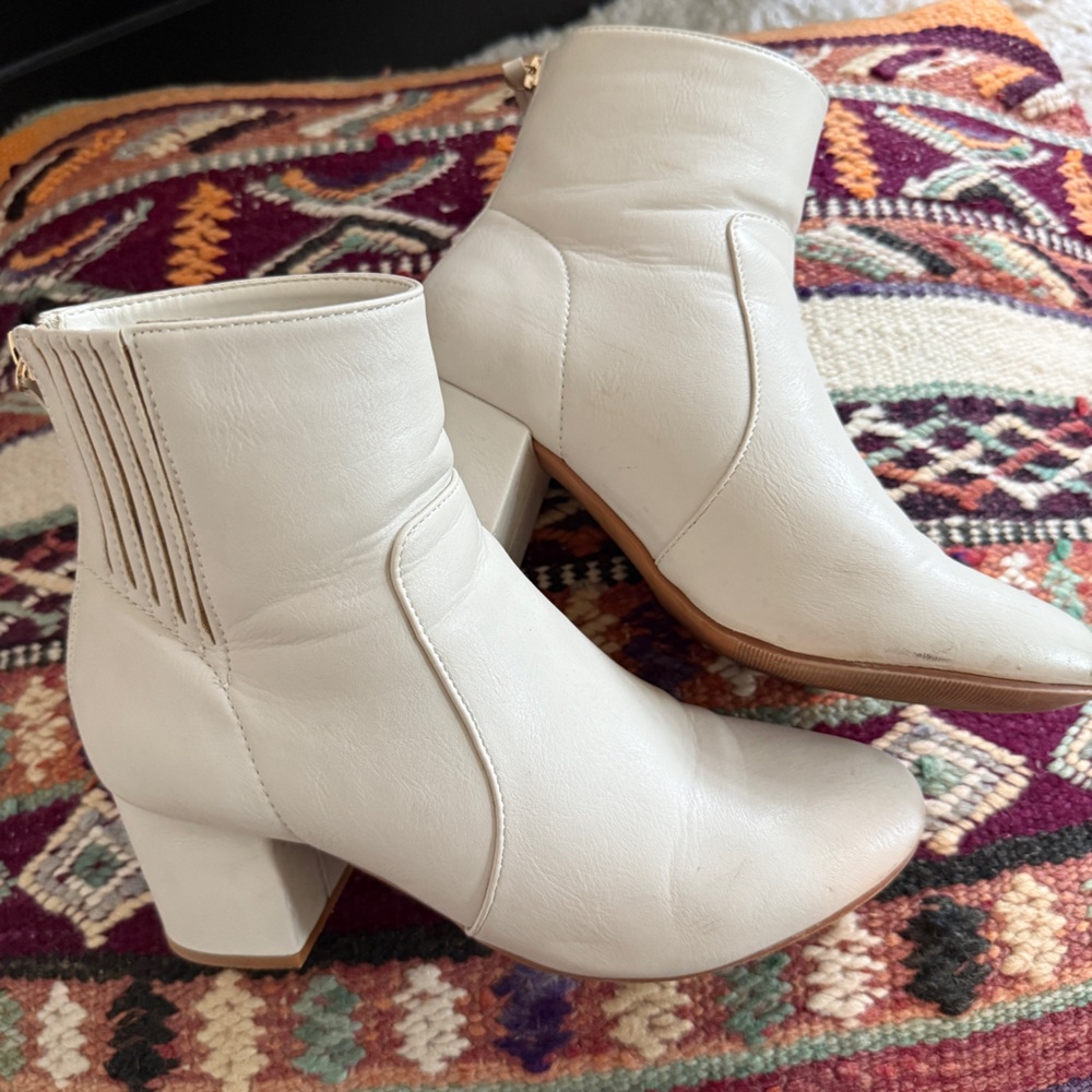 Anna Field Cream Boots size 38 (8)